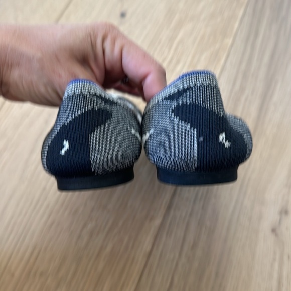 Rothys 7 women’s flats The Round Toe Camo Print Black & White - Picture 4 of 7